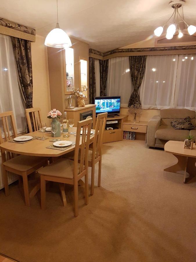 Caravan For Rent At Tattershall Holiday Park 외부 사진
